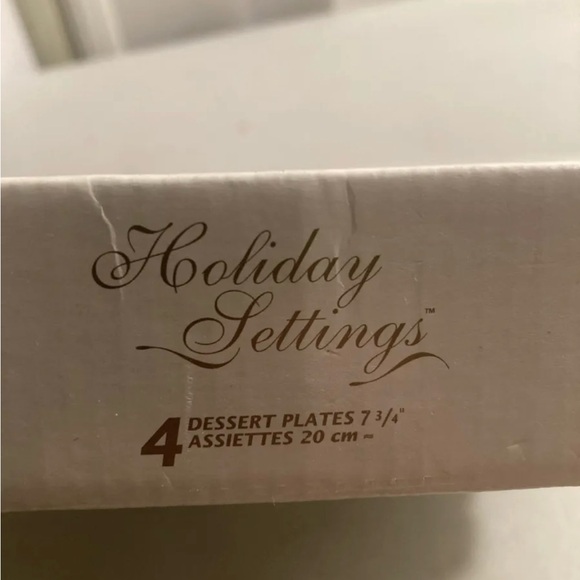 NOS Arcoroc Set Of 4 Emerald Classique Green Dessert 7 3/4” Glass Plates - Picture 2 of 9